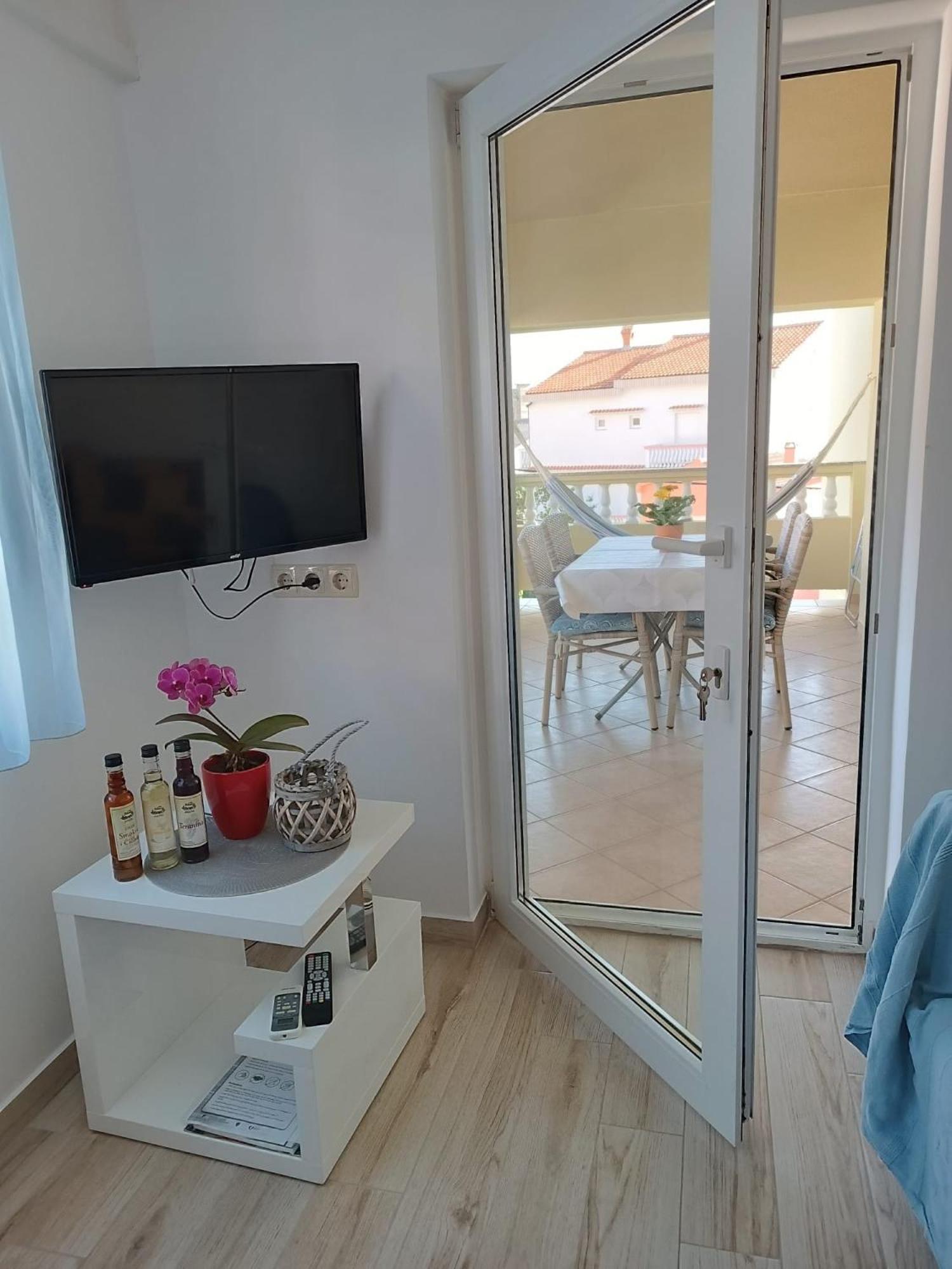 Apartments And Rooms By The Sea Palit, Rab - 5010 Номер фото